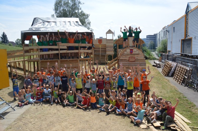 Abenteuer Hüttenbauen Seen Sommerferienprogramm STadt Winterthur